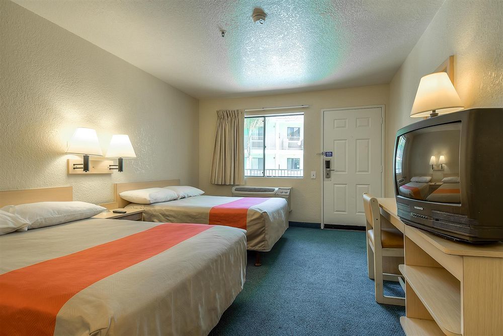 Motel 6-Buena Park, Ca - Knotts Berry Farm - Disneyland Luaran gambar