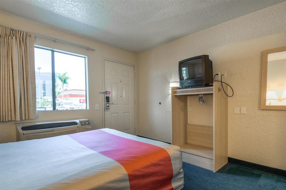 Motel 6-Buena Park, Ca - Knotts Berry Farm - Disneyland Luaran gambar