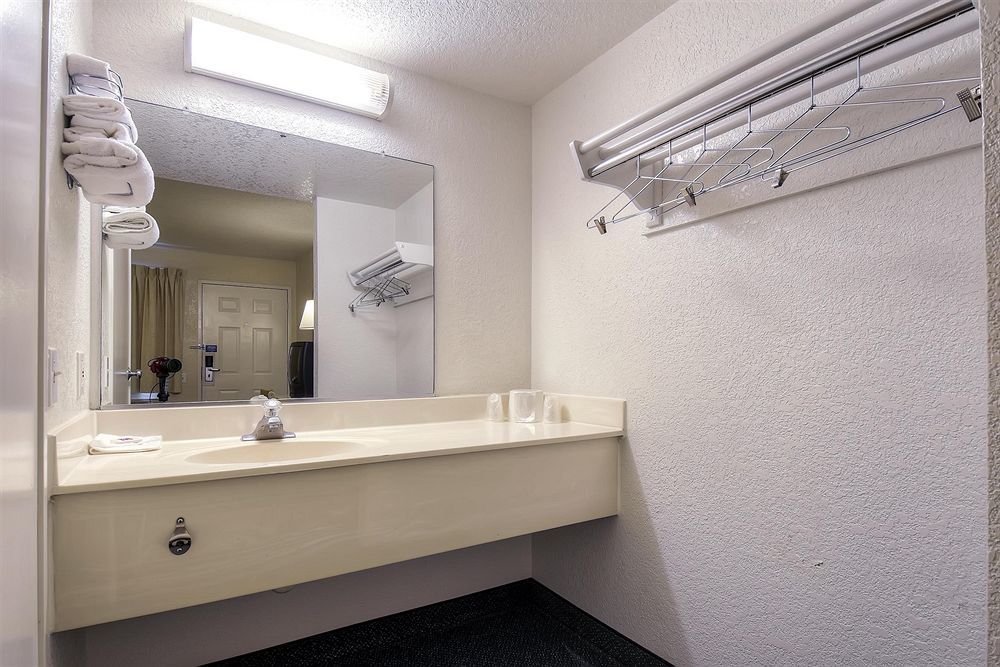 Motel 6-Buena Park, Ca - Knotts Berry Farm - Disneyland Luaran gambar