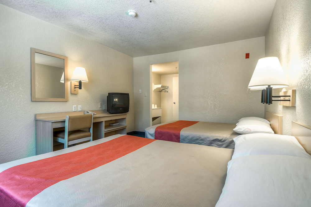 Motel 6-Buena Park, Ca - Knotts Berry Farm - Disneyland Luaran gambar
